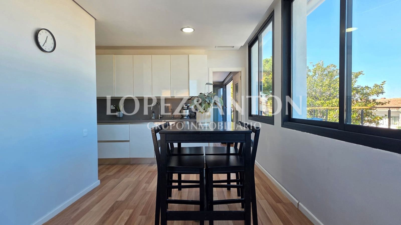 5 slaapkamer Villa te koop in L'Eliana met zwembad garage - € 895.000 (Ref: 9642463)