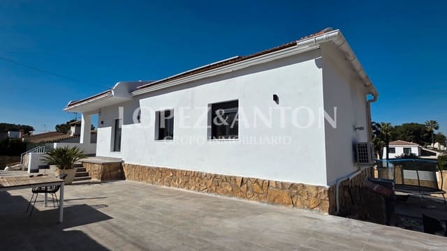 5 slaapkamer Villa te koop in L'Eliana met zwembad garage - € 895.000 (Ref: 9642463)