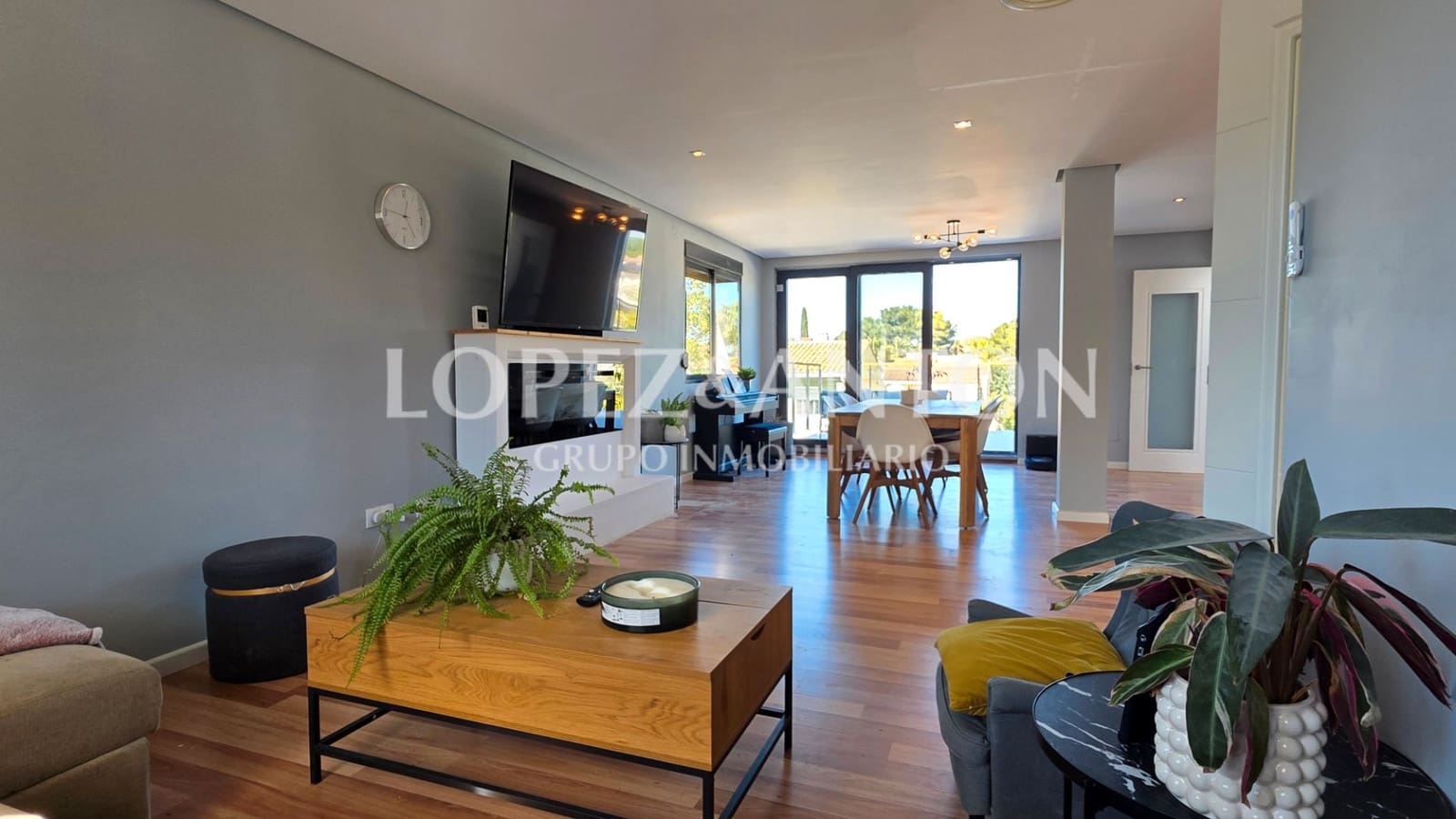 5 slaapkamer Villa te koop in L'Eliana met zwembad garage - € 895.000 (Ref: 9642463)