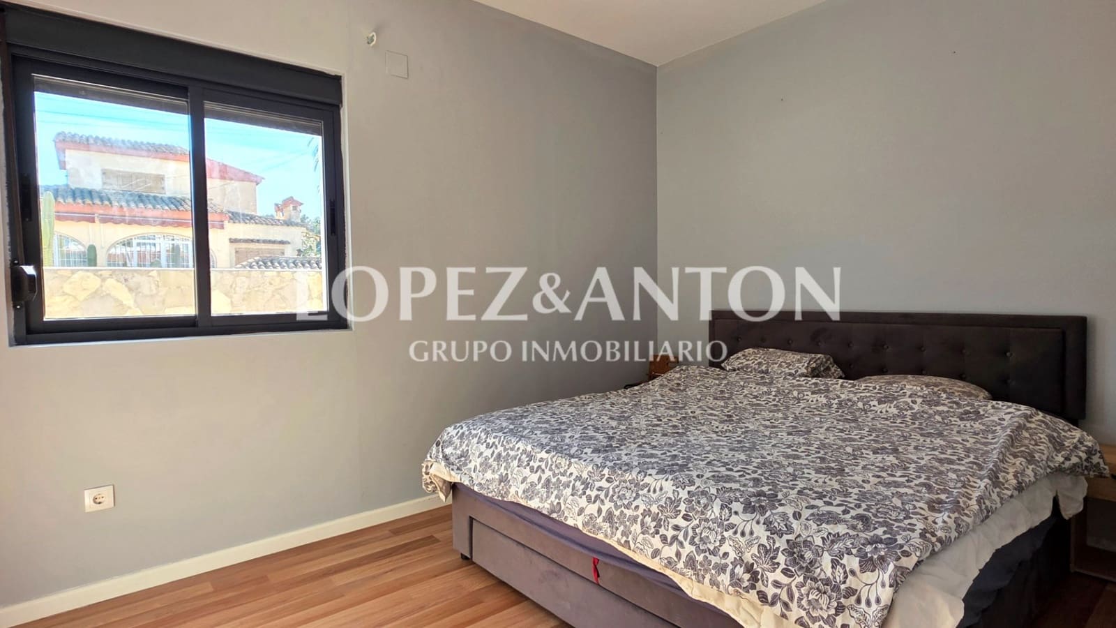 5 slaapkamer Villa te koop in L'Eliana met zwembad garage - € 895.000 (Ref: 9642463)