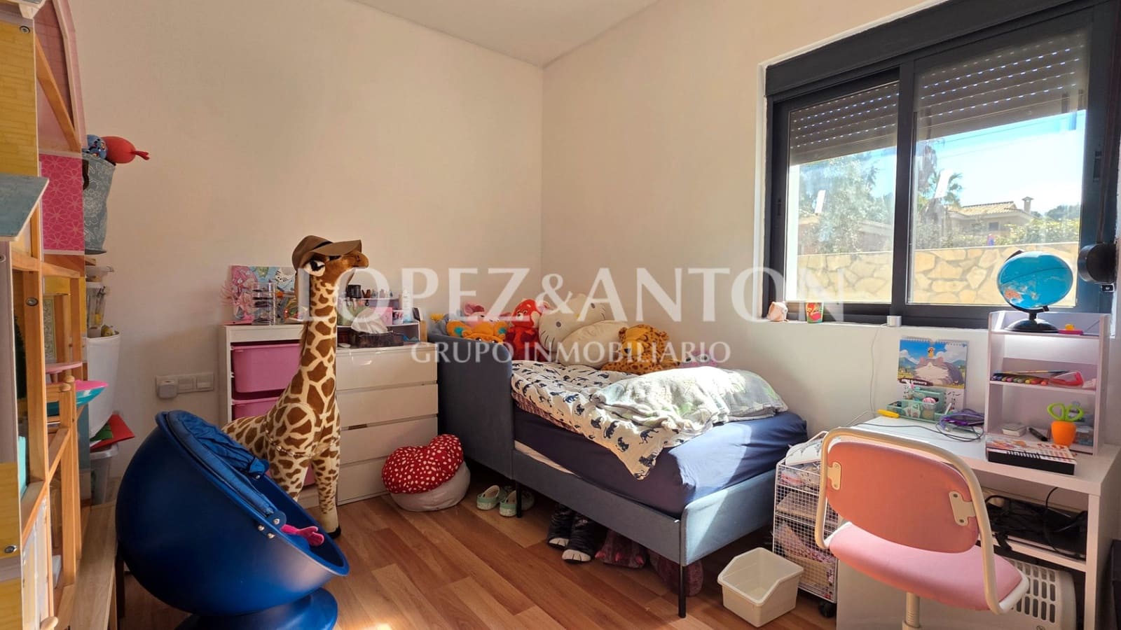 5 slaapkamer Villa te koop in L'Eliana met zwembad garage - € 895.000 (Ref: 9642463)