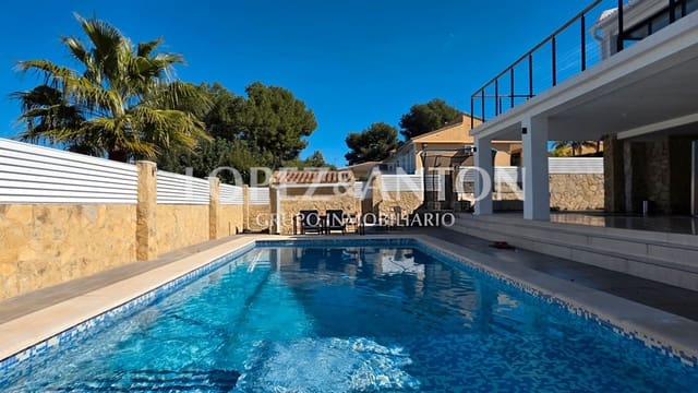 5 slaapkamer Villa te koop in L'Eliana met zwembad garage - € 895.000 (Ref: 9642463)