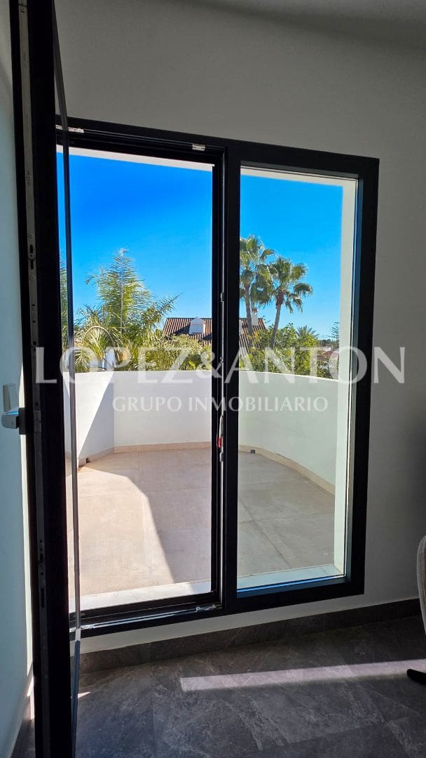 4 chambre Villa/Maison à vendre à L'Eliana avec piscine garage - 790 000 € (Ref: 9684351)