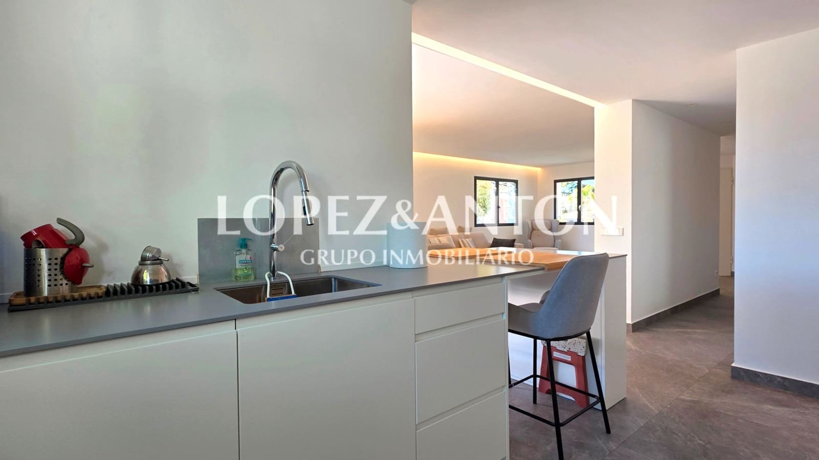 4 chambre Villa/Maison à vendre à L'Eliana avec piscine garage - 790 000 € (Ref: 9684351)