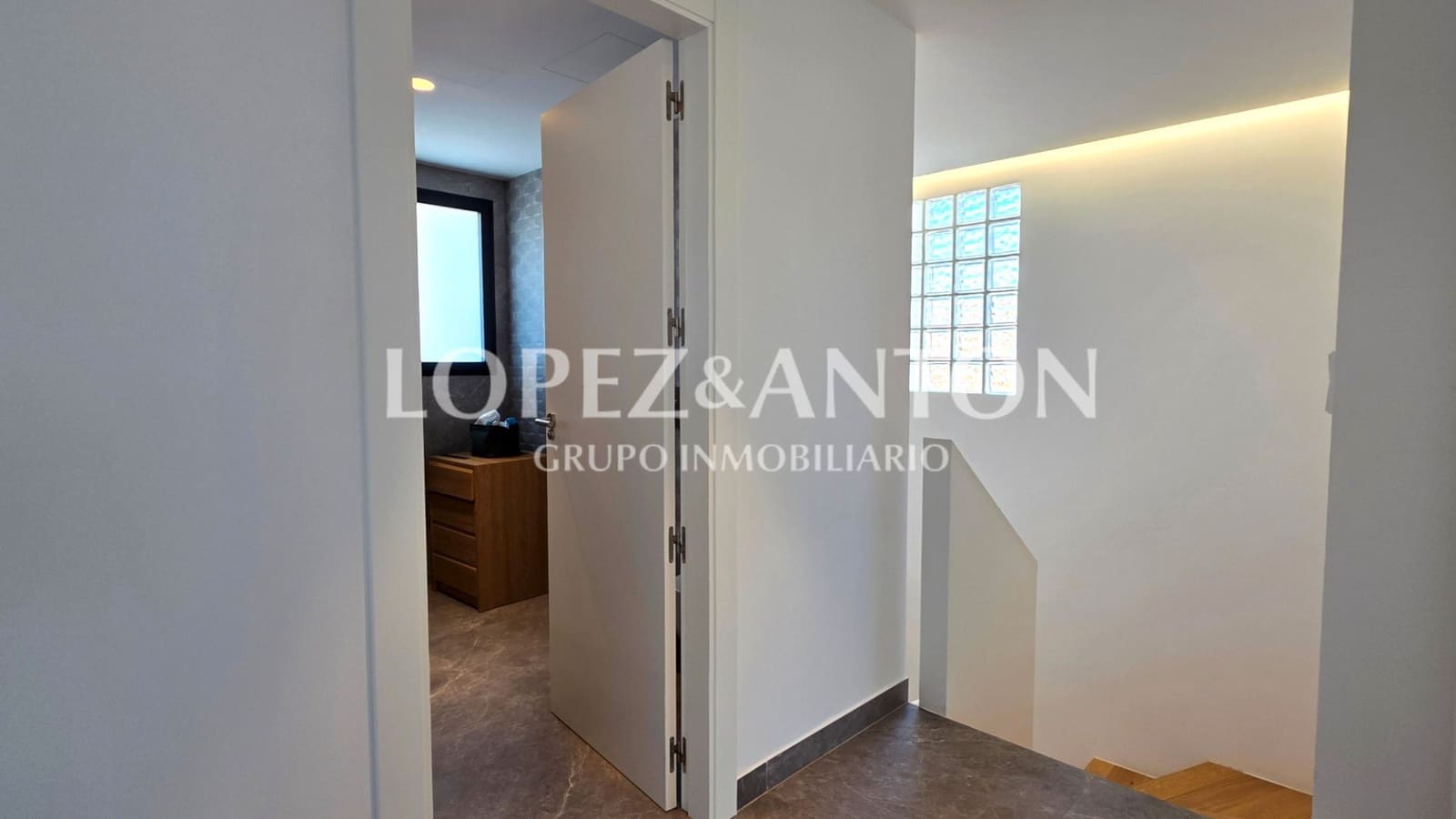 4 chambre Villa/Maison à vendre à L'Eliana avec piscine garage - 790 000 € (Ref: 9684351)