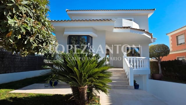 4 chambre Villa/Maison à vendre à L'Eliana avec piscine garage - 790 000 € (Ref: 9684351)