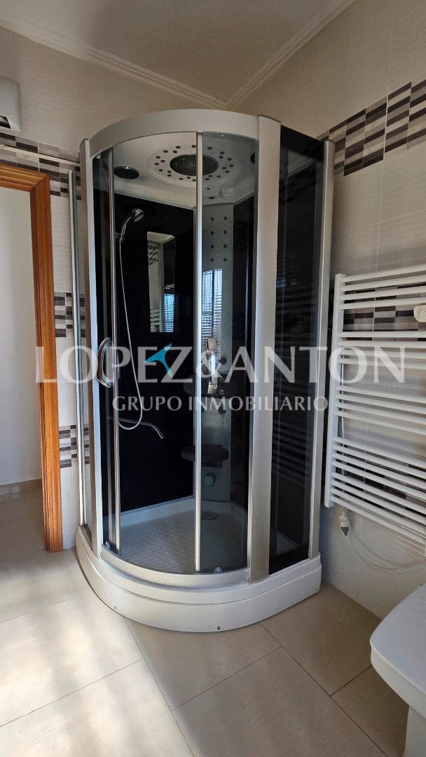 6 soverom Villa til salgs i L'Eliana med svømmebasseng garasje - € 550 000 (Ref: 9684352)