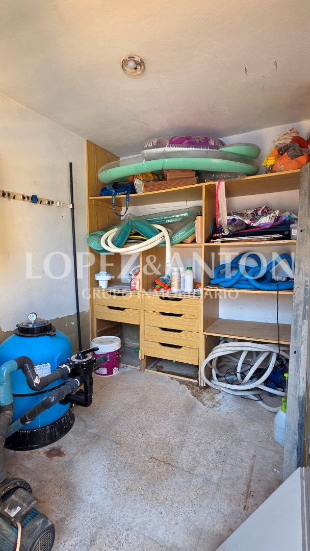 6 soverom Villa til salgs i L'Eliana med svømmebasseng garasje - € 550 000 (Ref: 9684352)