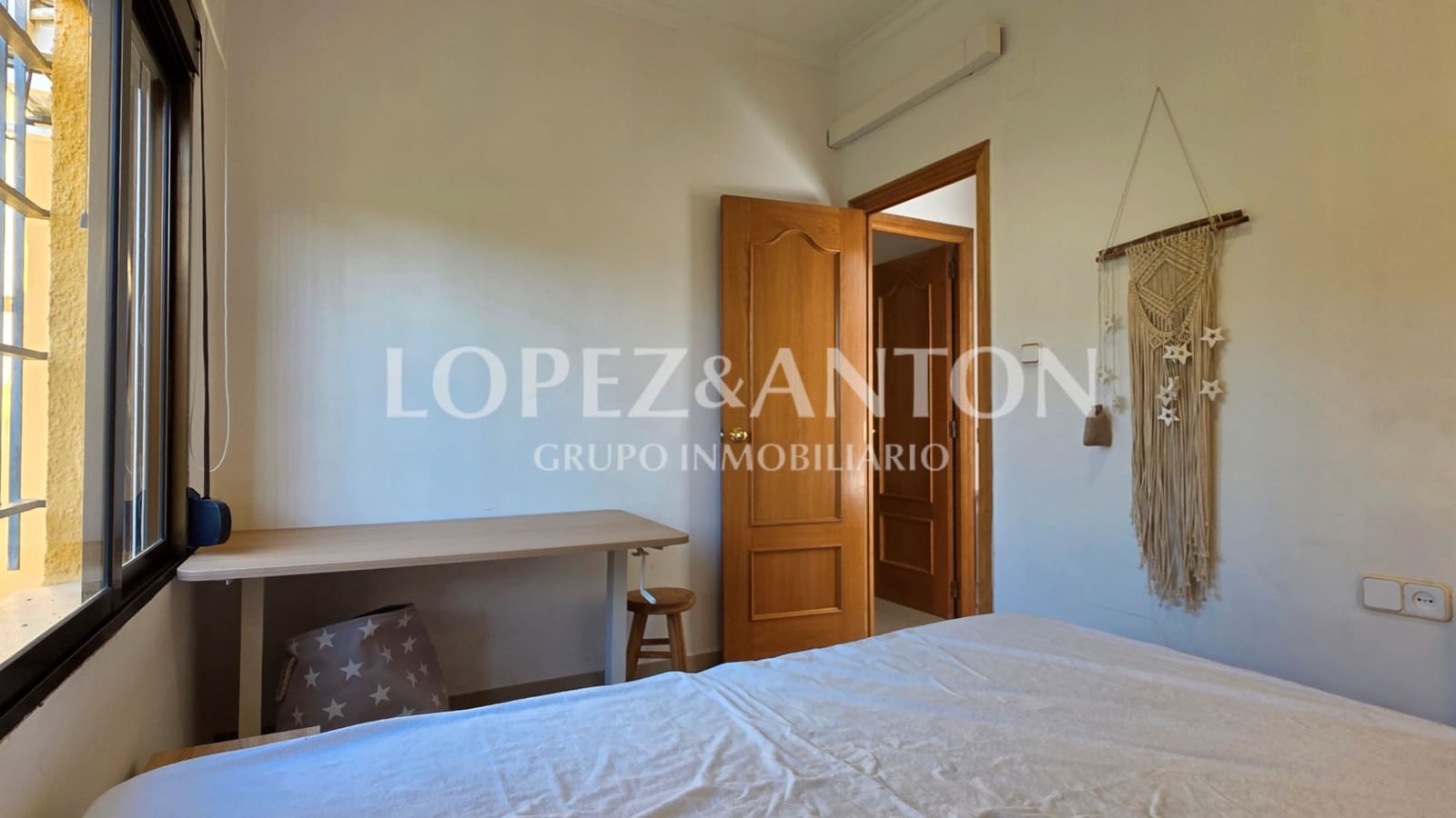 6 soverom Villa til salgs i L'Eliana med svømmebasseng garasje - € 550 000 (Ref: 9684352)