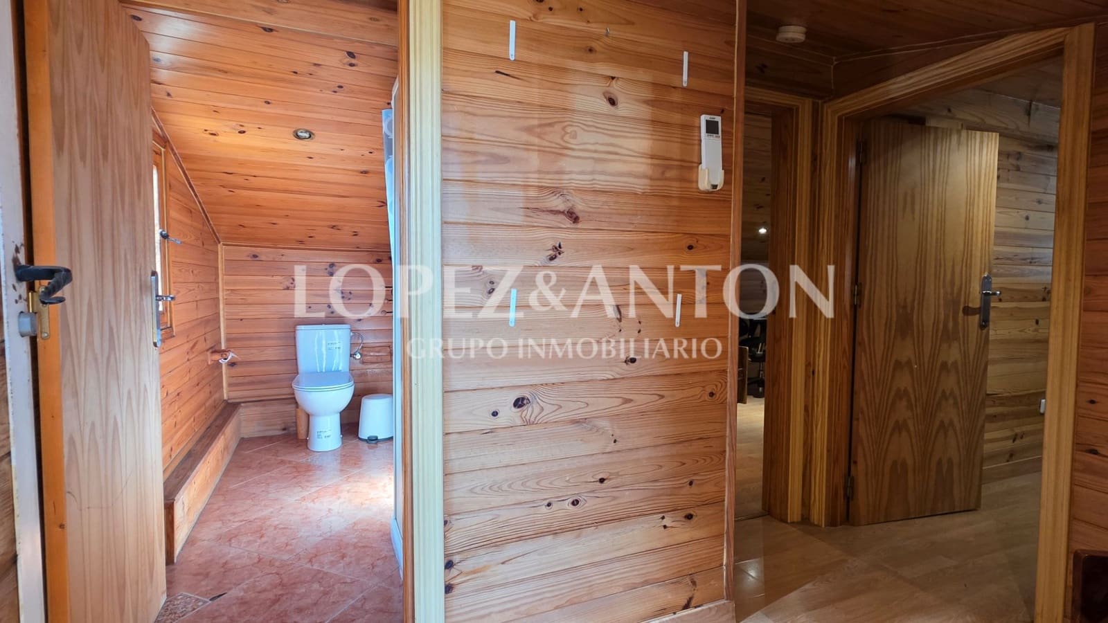 6 soverom Villa til salgs i L'Eliana med svømmebasseng garasje - € 550 000 (Ref: 9684352)