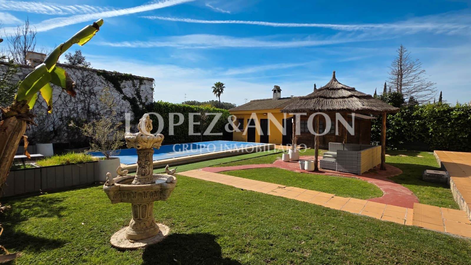 6 soverom Villa til salgs i L'Eliana med svømmebasseng garasje - € 550 000 (Ref: 9684352)