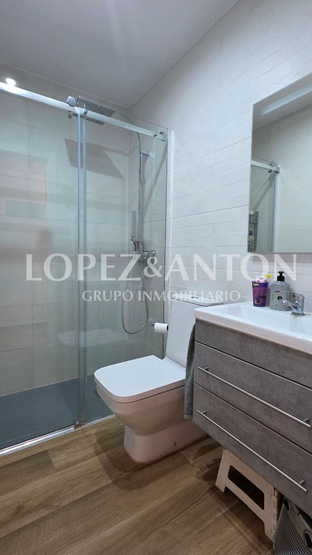 4 makuuhuone Paritalo myytävänä paikassa L'Eliana mukana uima-altaan 
autotalli - 460 000 € (Ref: 9713530)