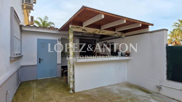 4 makuuhuone Paritalo myytävänä paikassa L'Eliana mukana uima-altaan 
autotalli - 460 000 € (Ref: 9713530)