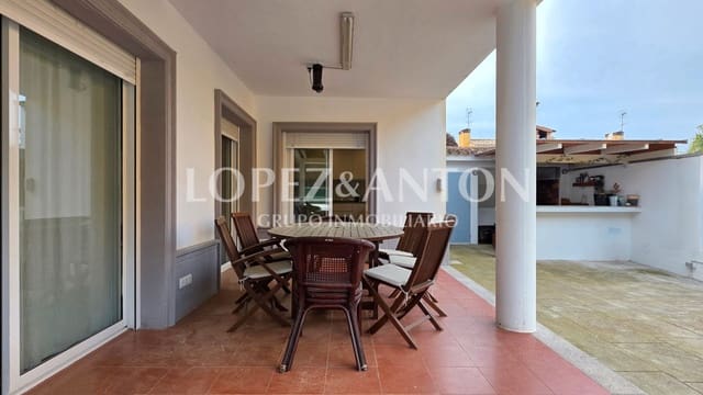 4 makuuhuone Paritalo myytävänä paikassa L'Eliana mukana uima-altaan 
autotalli - 460 000 € (Ref: 9713530)