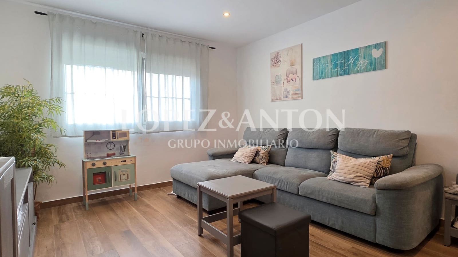 4 makuuhuone Paritalo myytävänä paikassa L'Eliana mukana uima-altaan 
autotalli - 460 000 € (Ref: 9713530)