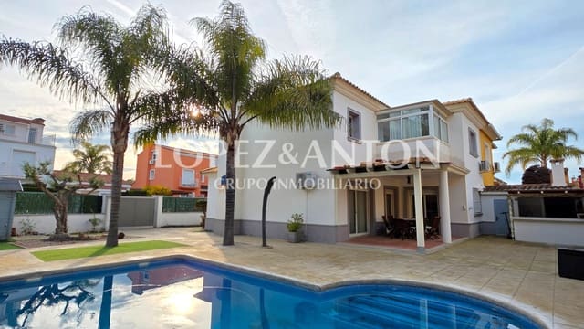 4 makuuhuone Paritalo myytävänä paikassa L'Eliana mukana uima-altaan 
autotalli - 460 000 € (Ref: 9713530)