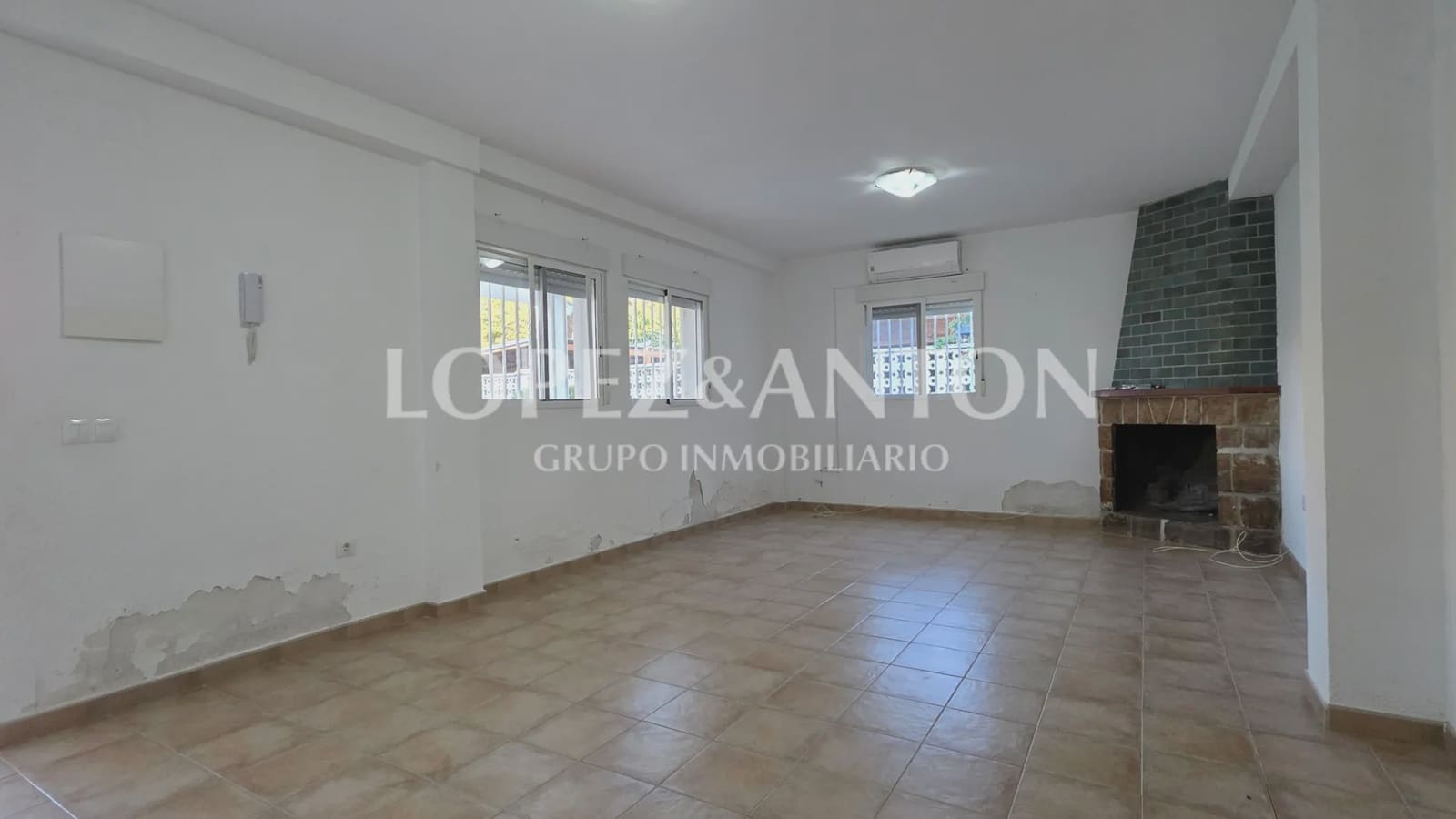 3 quarto Moradia para venda em Paterna com garagem - 450 000 € (Ref: 9720477)