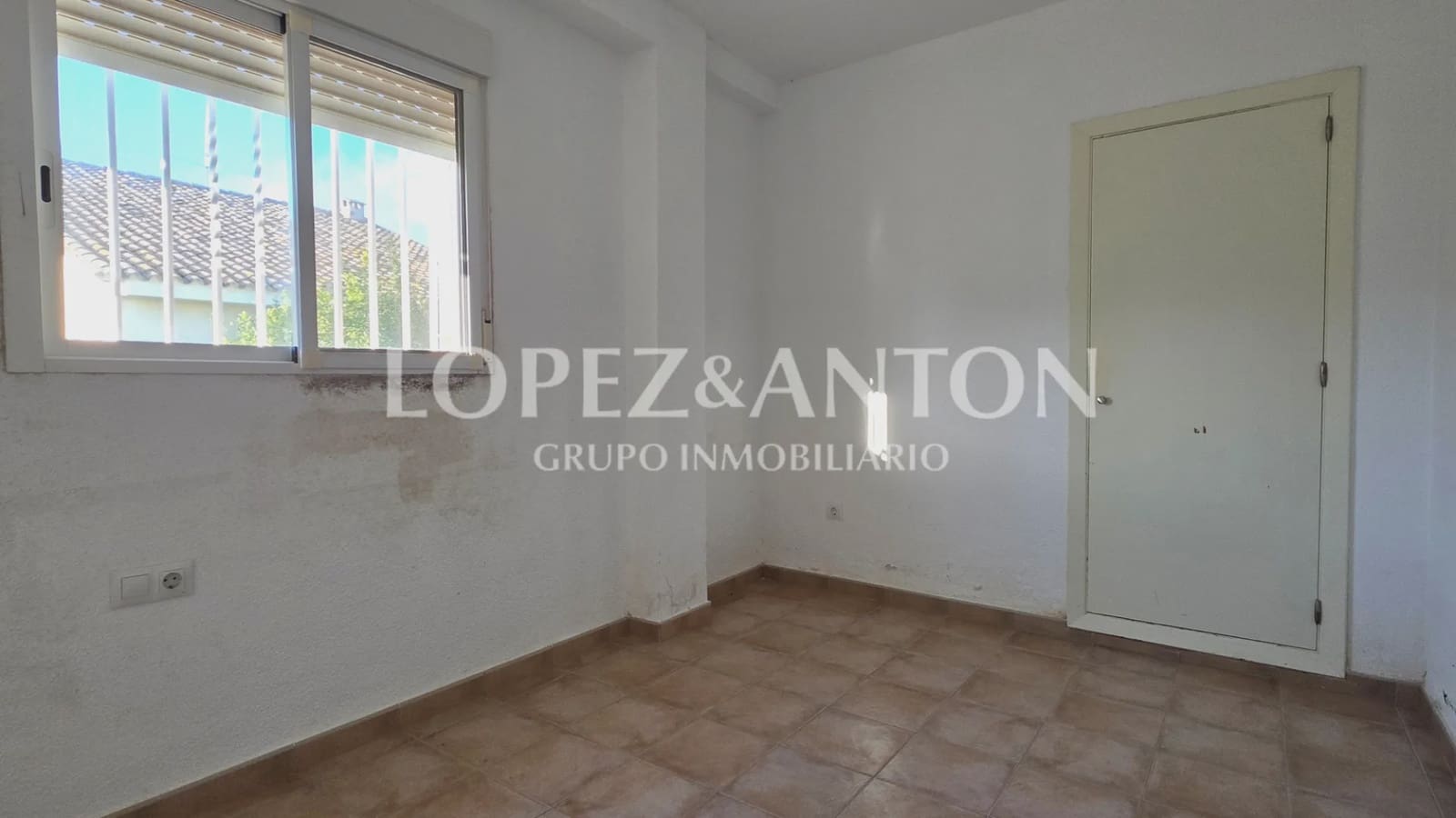 3 quarto Moradia para venda em Paterna com garagem - 450 000 € (Ref: 9720477)