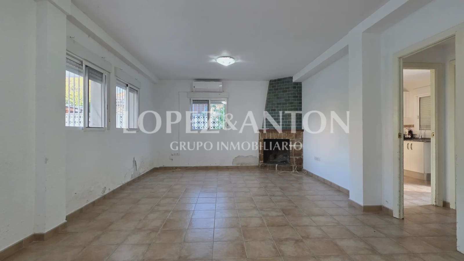 3 quarto Moradia para venda em Paterna com garagem - 450 000 € (Ref: 9720477)