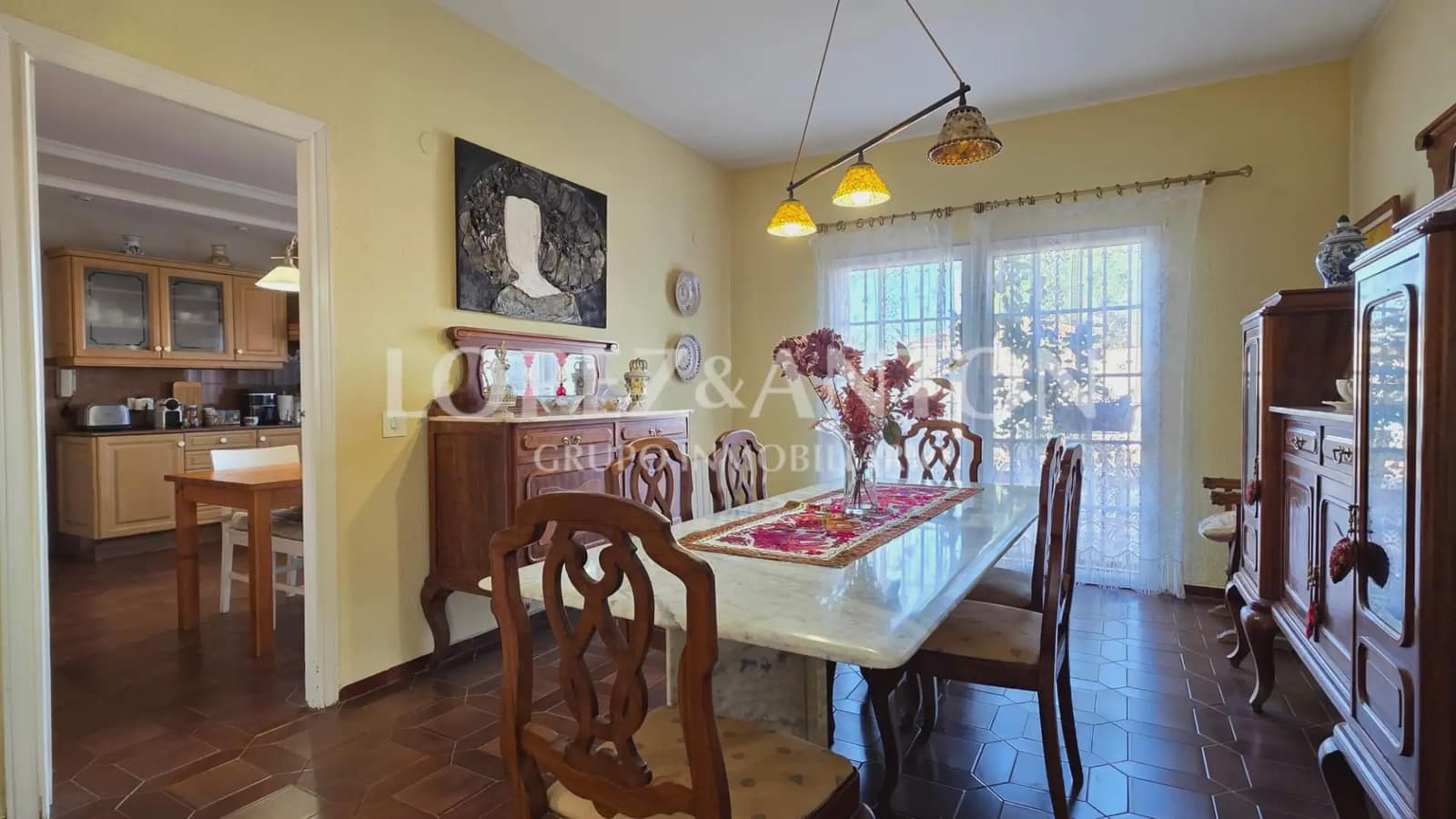 6 bedroom Villa for sale in La Pobla de Vallbona with pool garage - € 725,000 (Ref: 9733420)