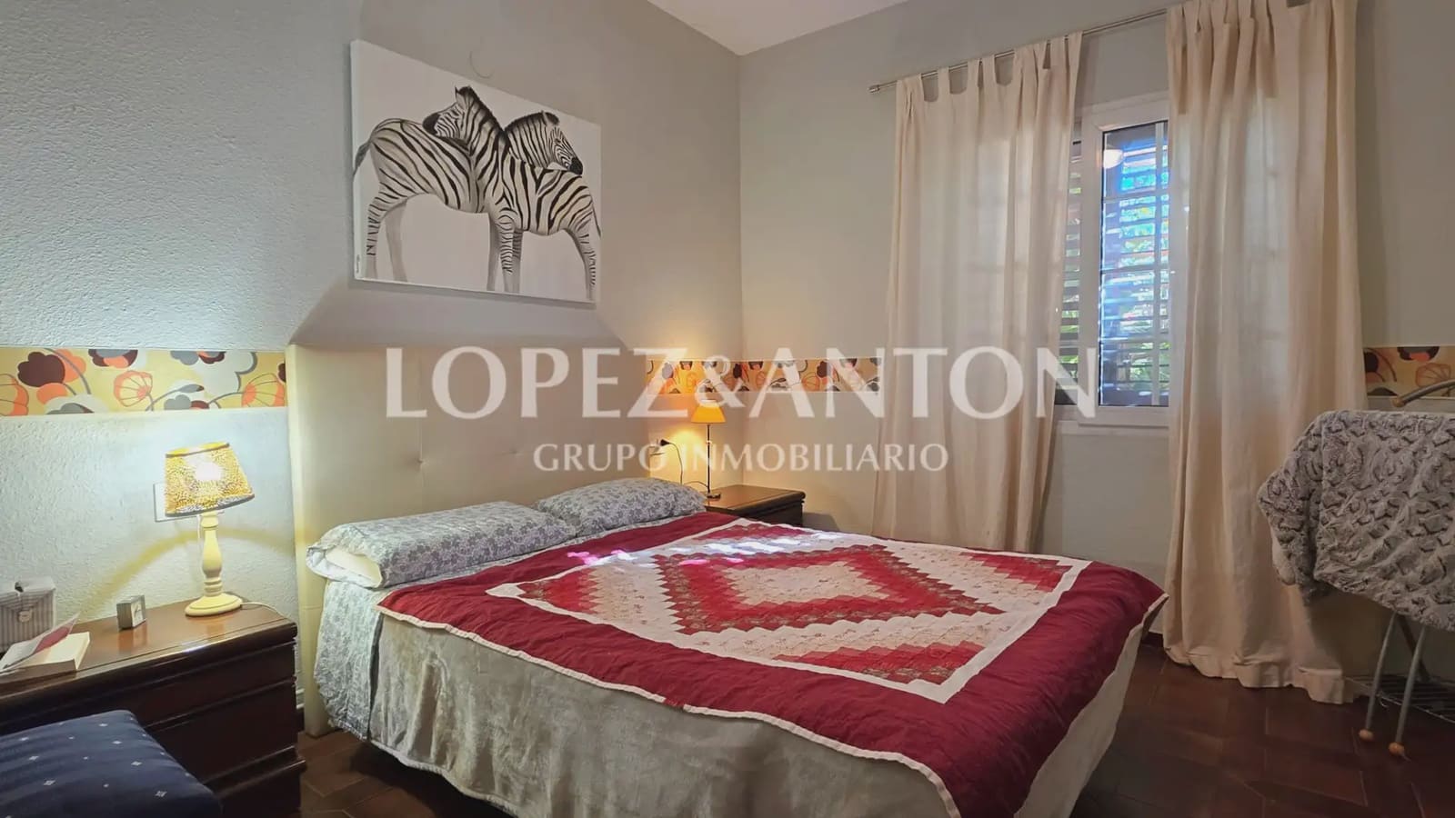 6 bedroom Villa for sale in La Pobla de Vallbona with pool garage - € 725,000 (Ref: 9733420)