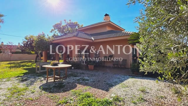 6 makuuhuone Huvila myytävänä paikassa La Pobla de Vallbona mukana uima-altaan 
autotalli - 725 000 € (Ref: 9733420)