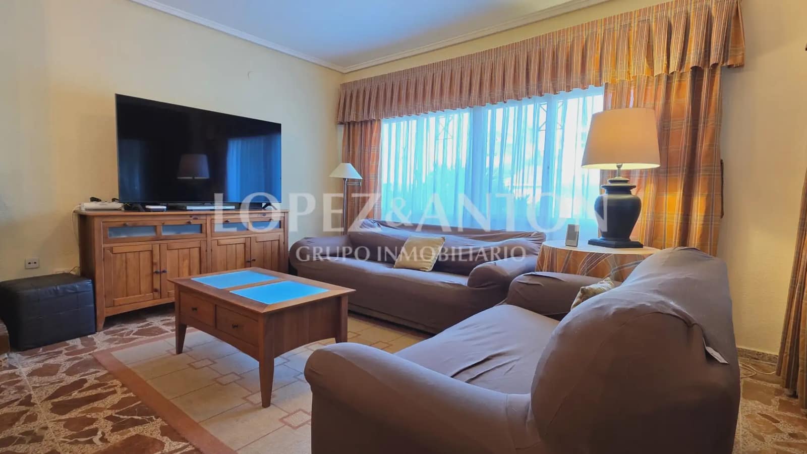 7 soverom Villa til salgs i L'Eliana med svømmebasseng garasje - € 585 000 (Ref: 9810843)