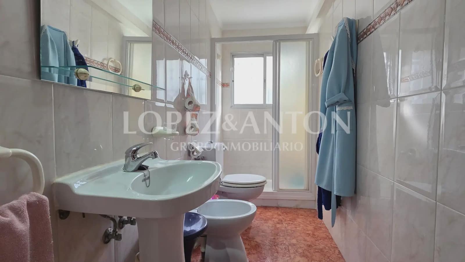 7 soverom Villa til salgs i L'Eliana med svømmebasseng garasje - € 585 000 (Ref: 9810843)