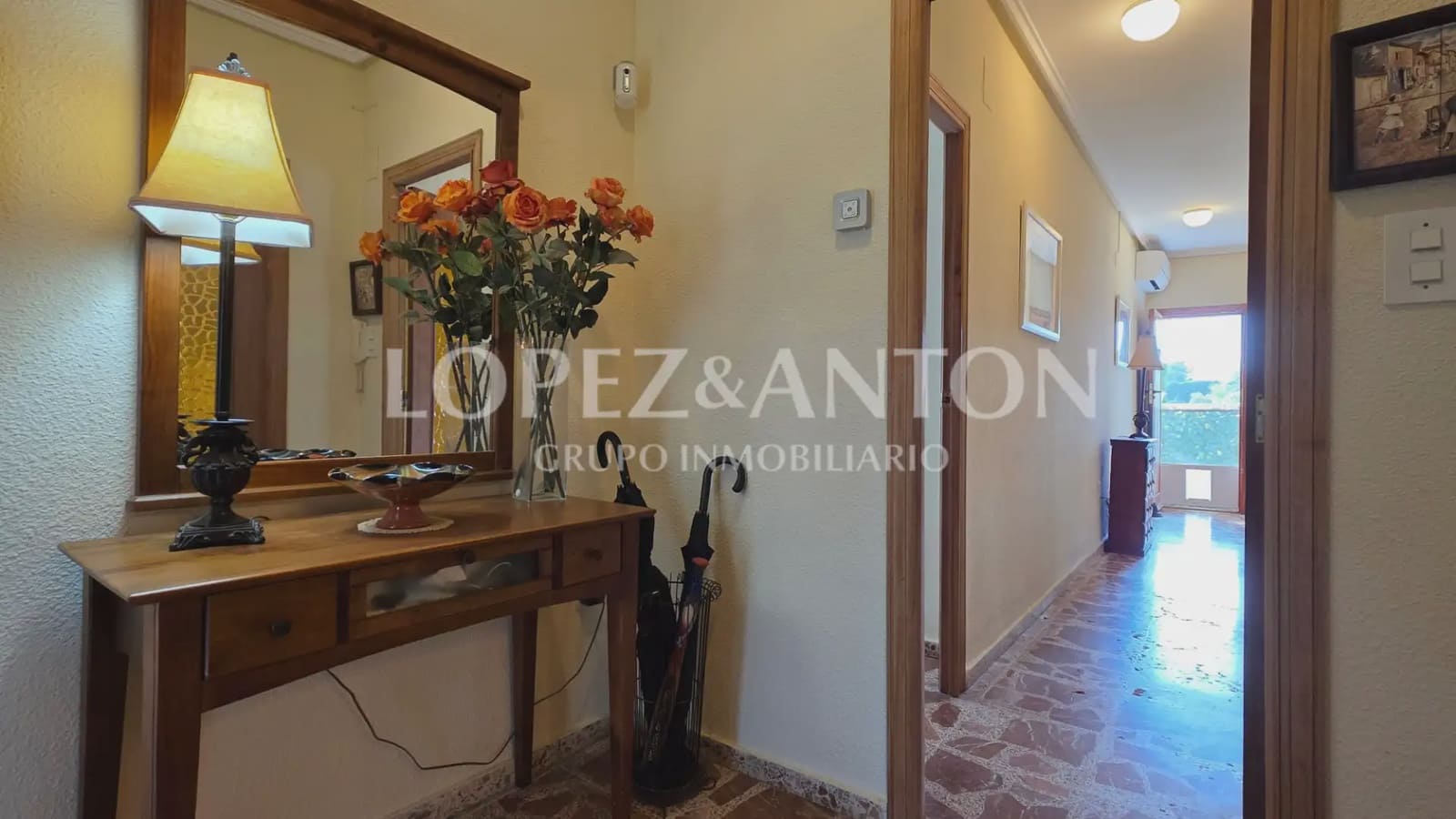 7 soverom Villa til salgs i L'Eliana med svømmebasseng garasje - € 585 000 (Ref: 9810843)