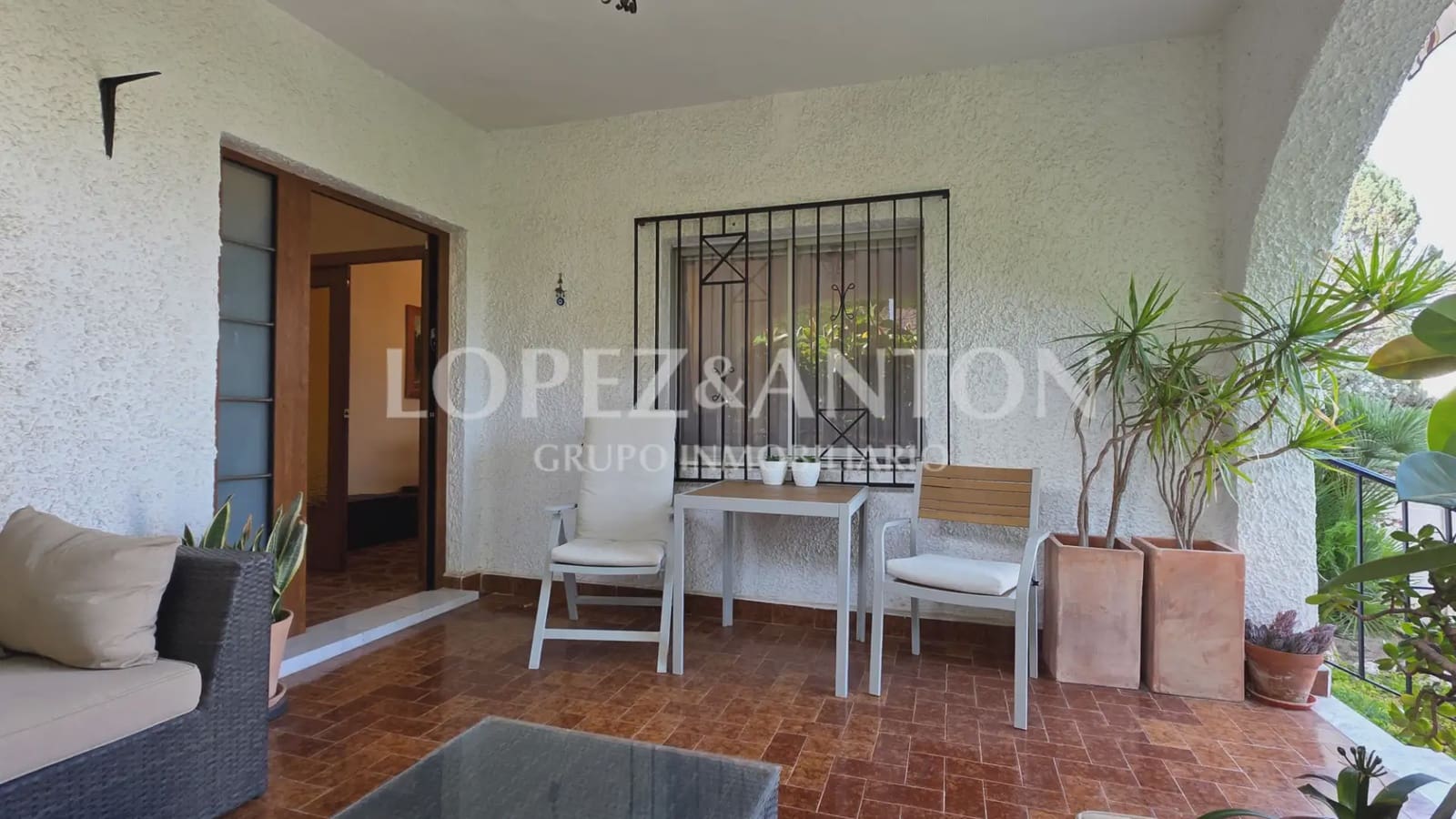 7 soverom Villa til salgs i L'Eliana med svømmebasseng garasje - € 585 000 (Ref: 9810843)