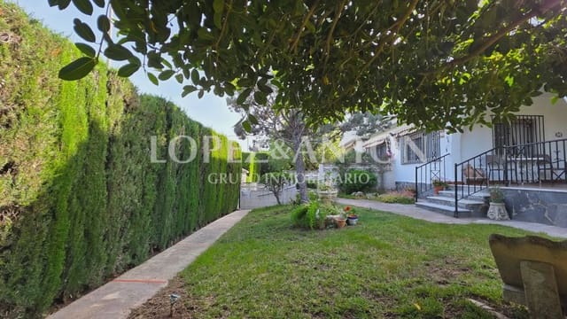 7 soverom Villa til salgs i L'Eliana med svømmebasseng garasje - € 585 000 (Ref: 9810843)