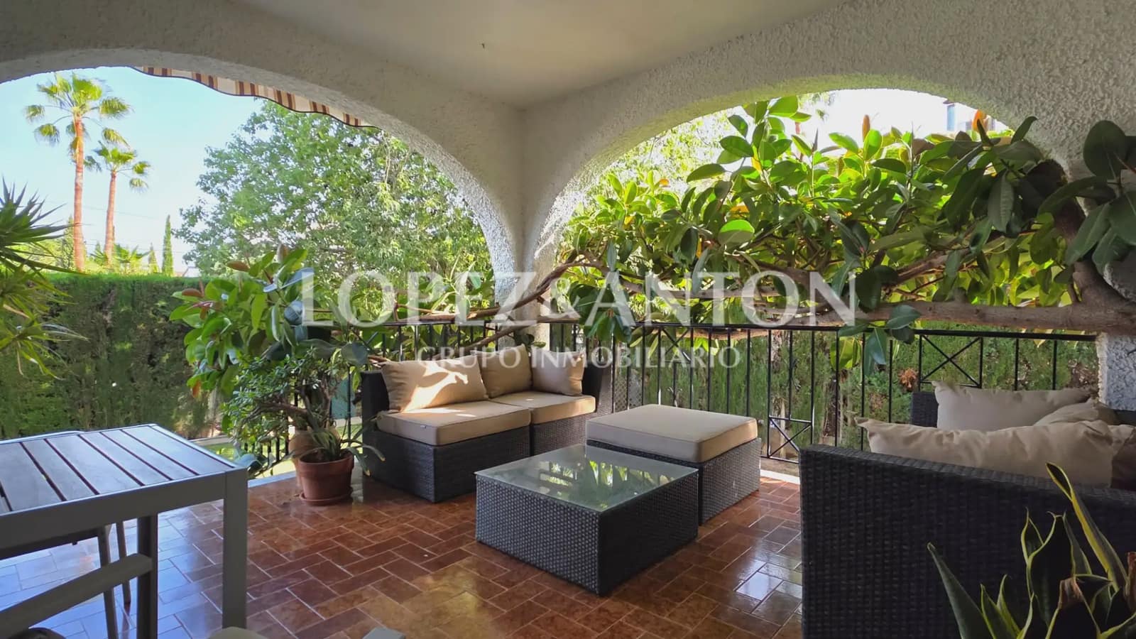 7 soverom Villa til salgs i L'Eliana med svømmebasseng garasje - € 585 000 (Ref: 9810843)