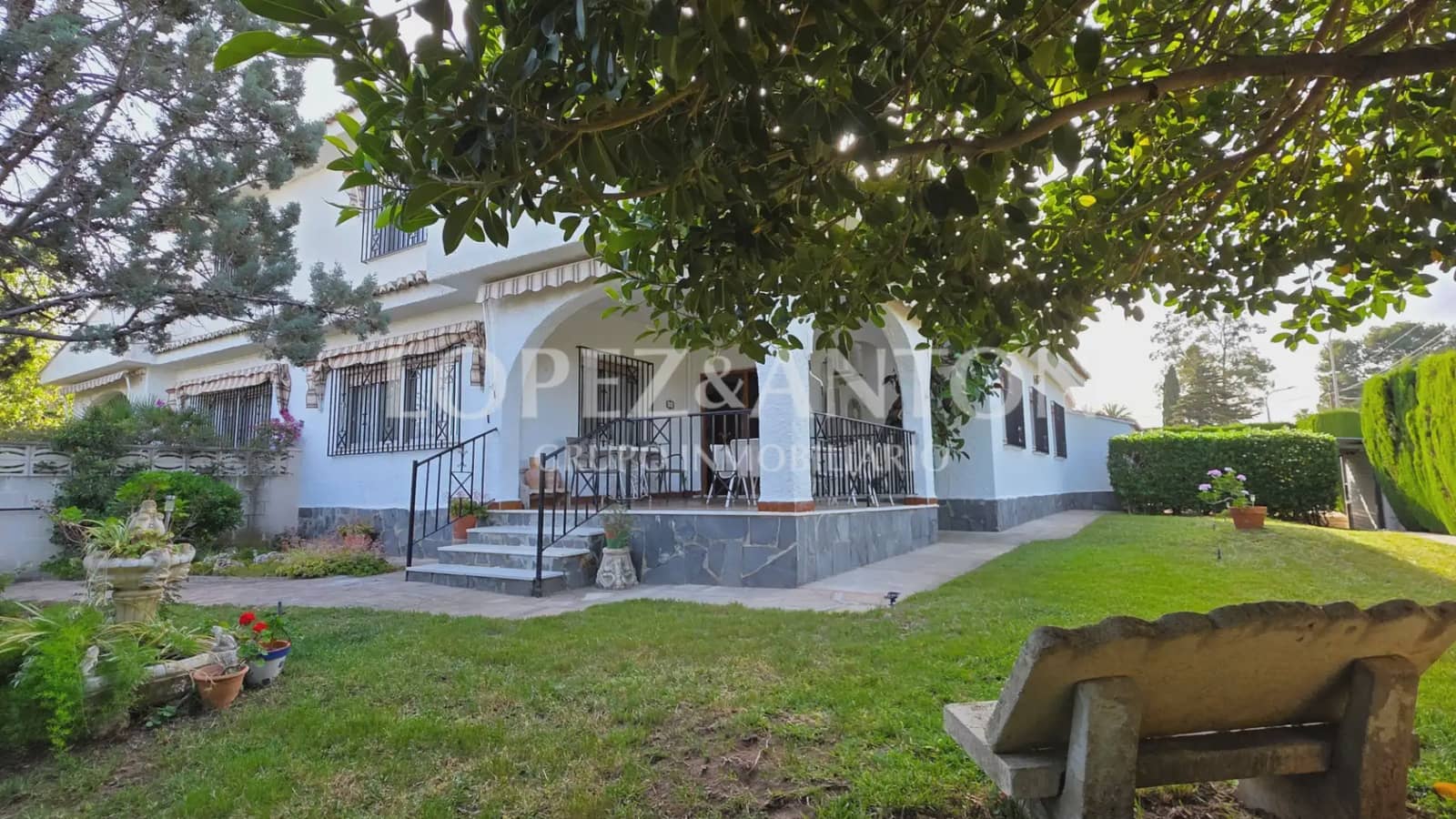 7 soverom Villa til salgs i L'Eliana med svømmebasseng garasje - € 585 000 (Ref: 9810843)