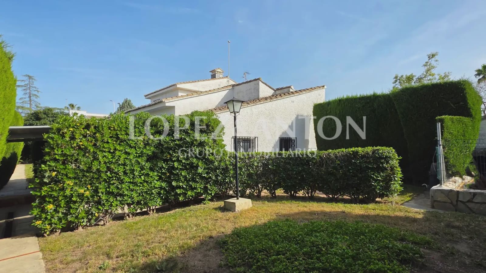 7 soverom Villa til salgs i L'Eliana med svømmebasseng garasje - € 585 000 (Ref: 9810843)