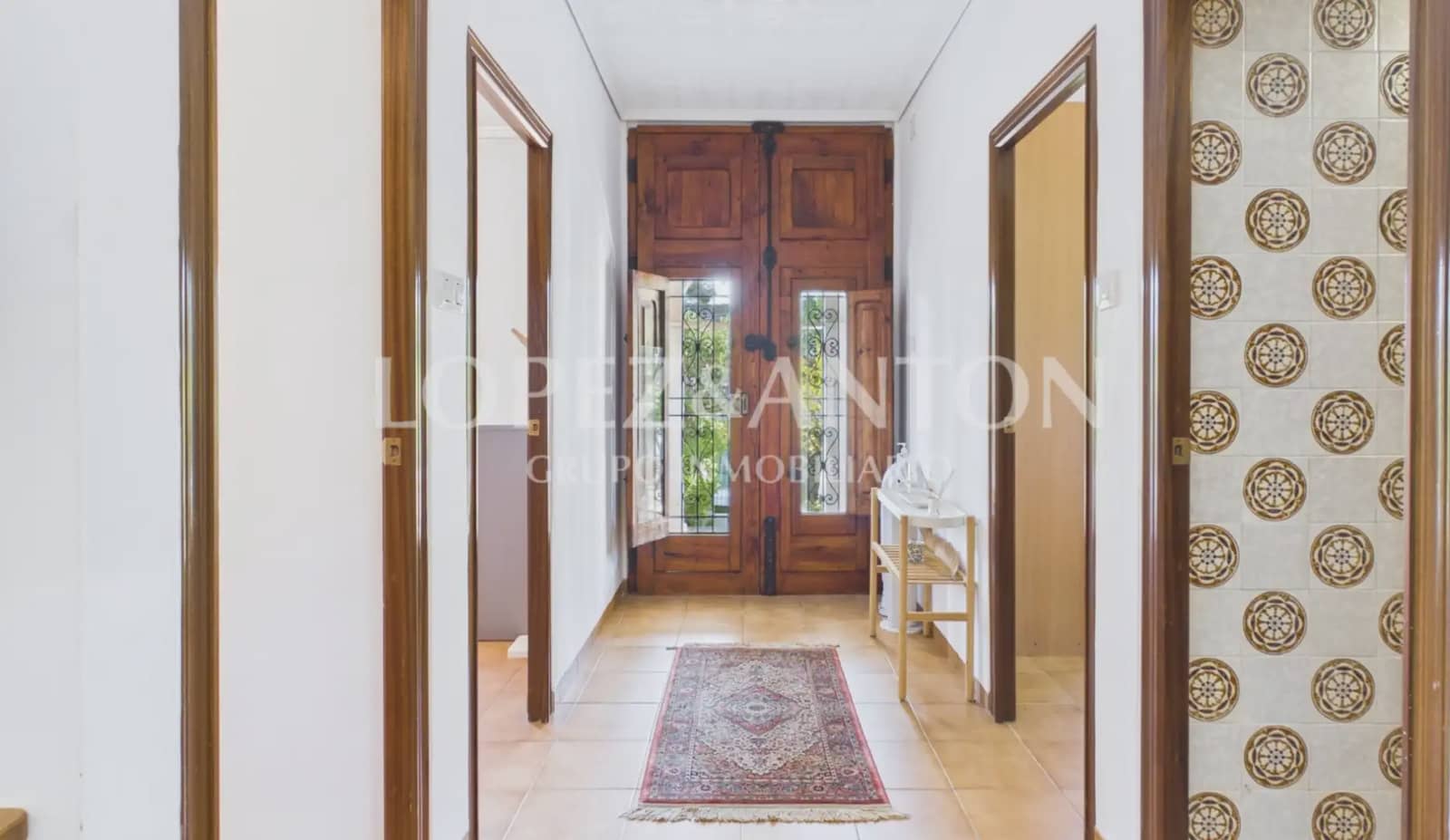 6 bedroom Villa for sale in Paterna with pool garage - € 890,000 (Ref: 9835000)