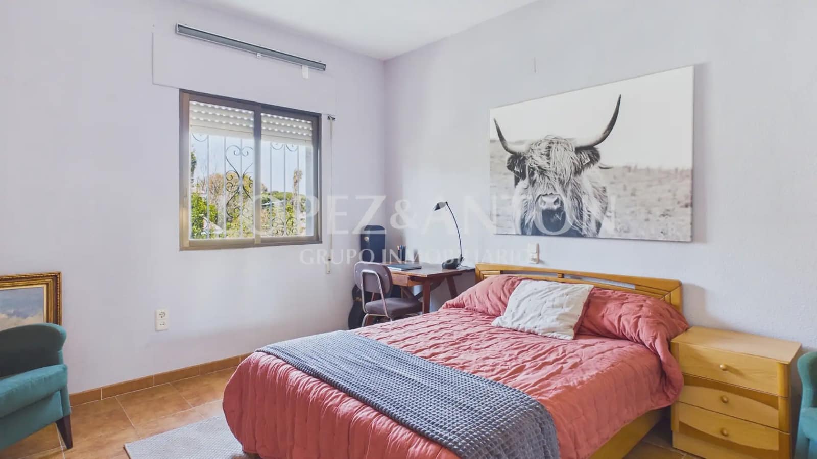 6 bedroom Villa for sale in Paterna with pool garage - € 890,000 (Ref: 9835000)