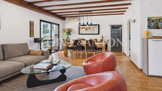 6 soveværelse Villa til salg i La Cañada, Paterna med swimmingpool garage - € 890.000 (Ref: 9835000)