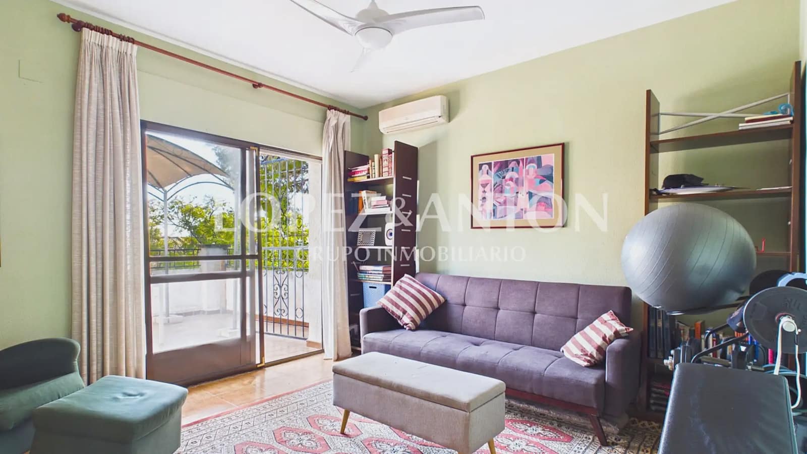 6 bedroom Villa for sale in Paterna with pool garage - € 890,000 (Ref: 9835000)