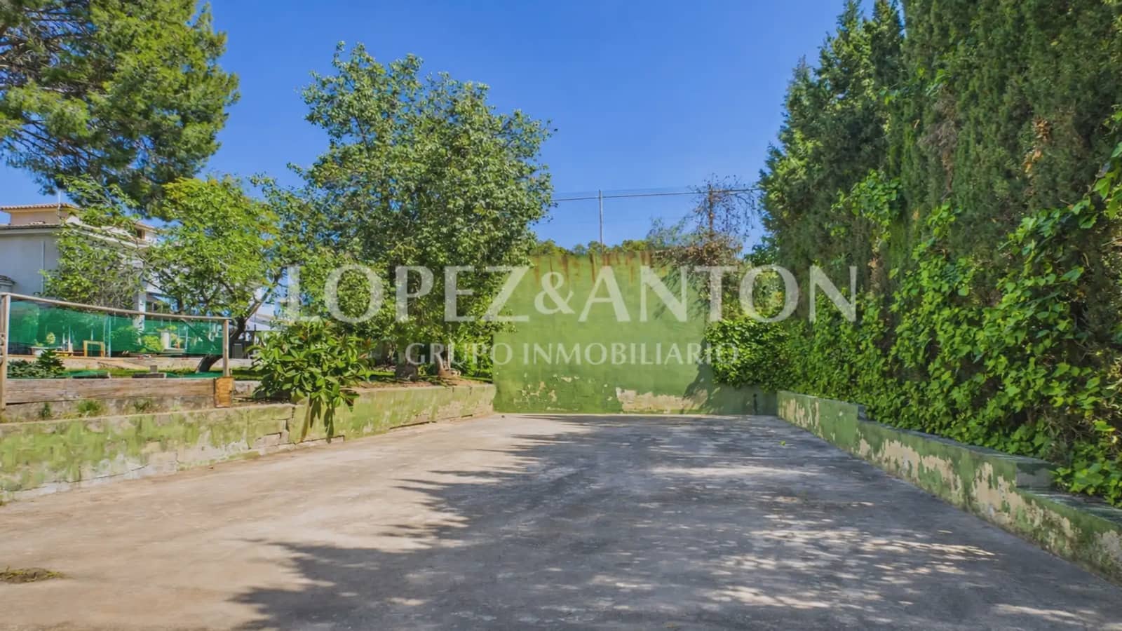 6 bedroom Villa for sale in Paterna with pool garage - € 890,000 (Ref: 9835000)