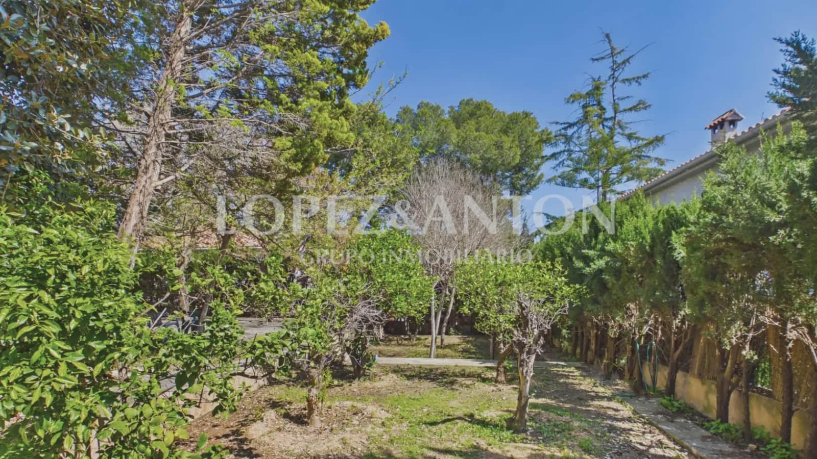 6 bedroom Villa for sale in Paterna with pool garage - € 890,000 (Ref: 9835000)
