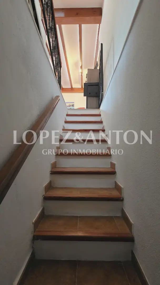 6 bedroom Villa for sale in Paterna with pool garage - € 890,000 (Ref: 9835000)