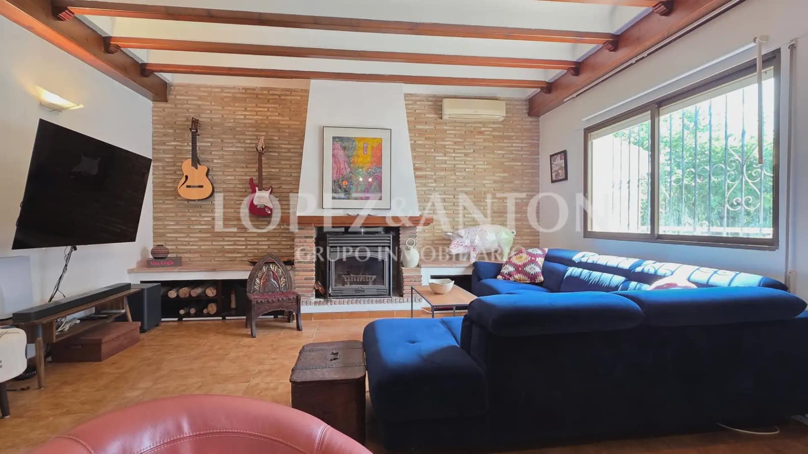 6 bedroom Villa for sale in Paterna with pool garage - € 890,000 (Ref: 9835000)