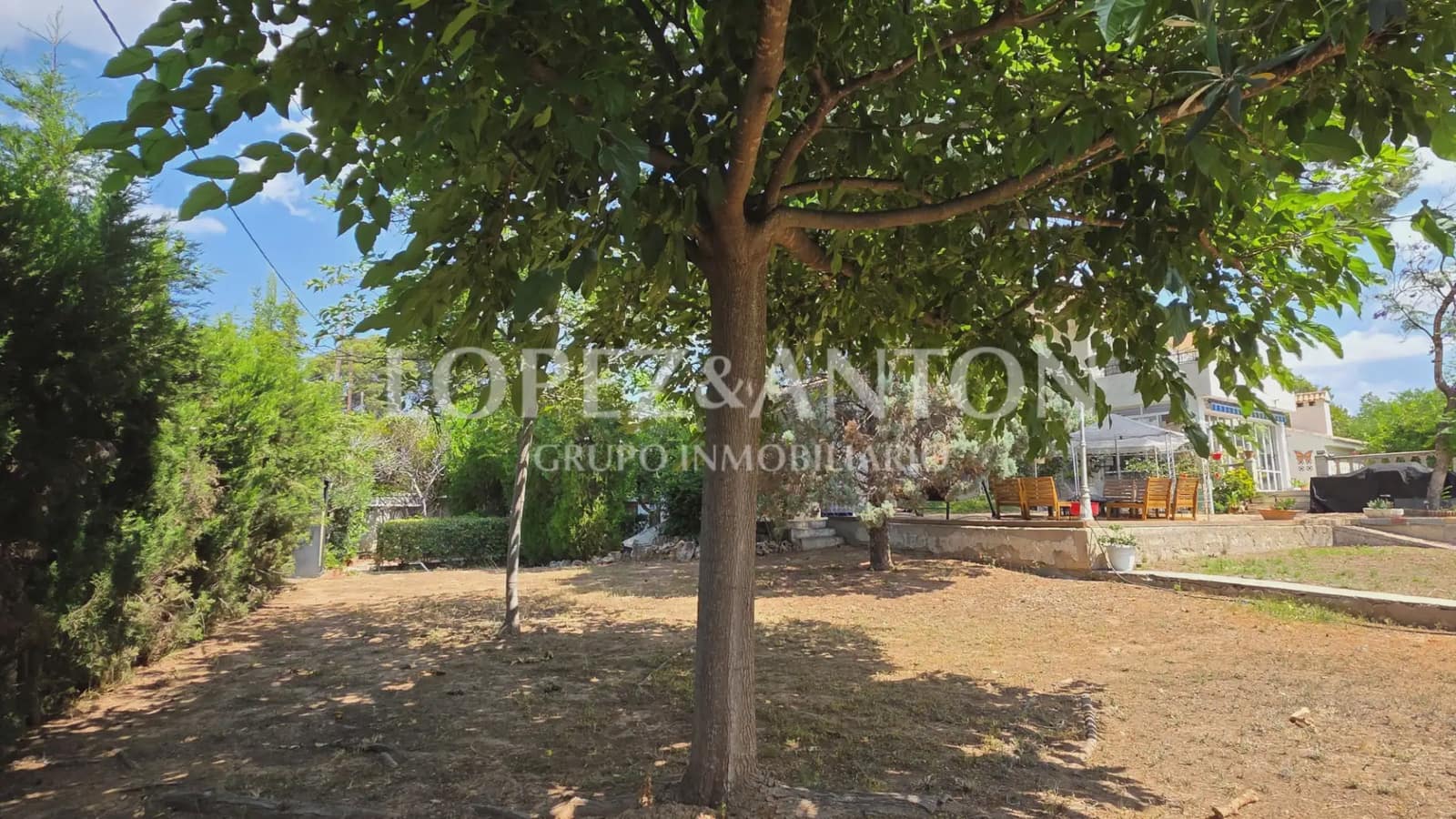 6 bedroom Villa for sale in Paterna with pool garage - € 890,000 (Ref: 9835000)