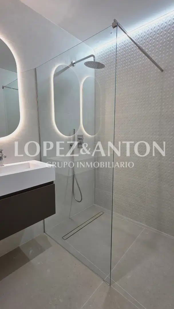 4 quarto Casa em Banda para venda em Benaguasil com piscina - 450 000 € (Ref: 9872800)