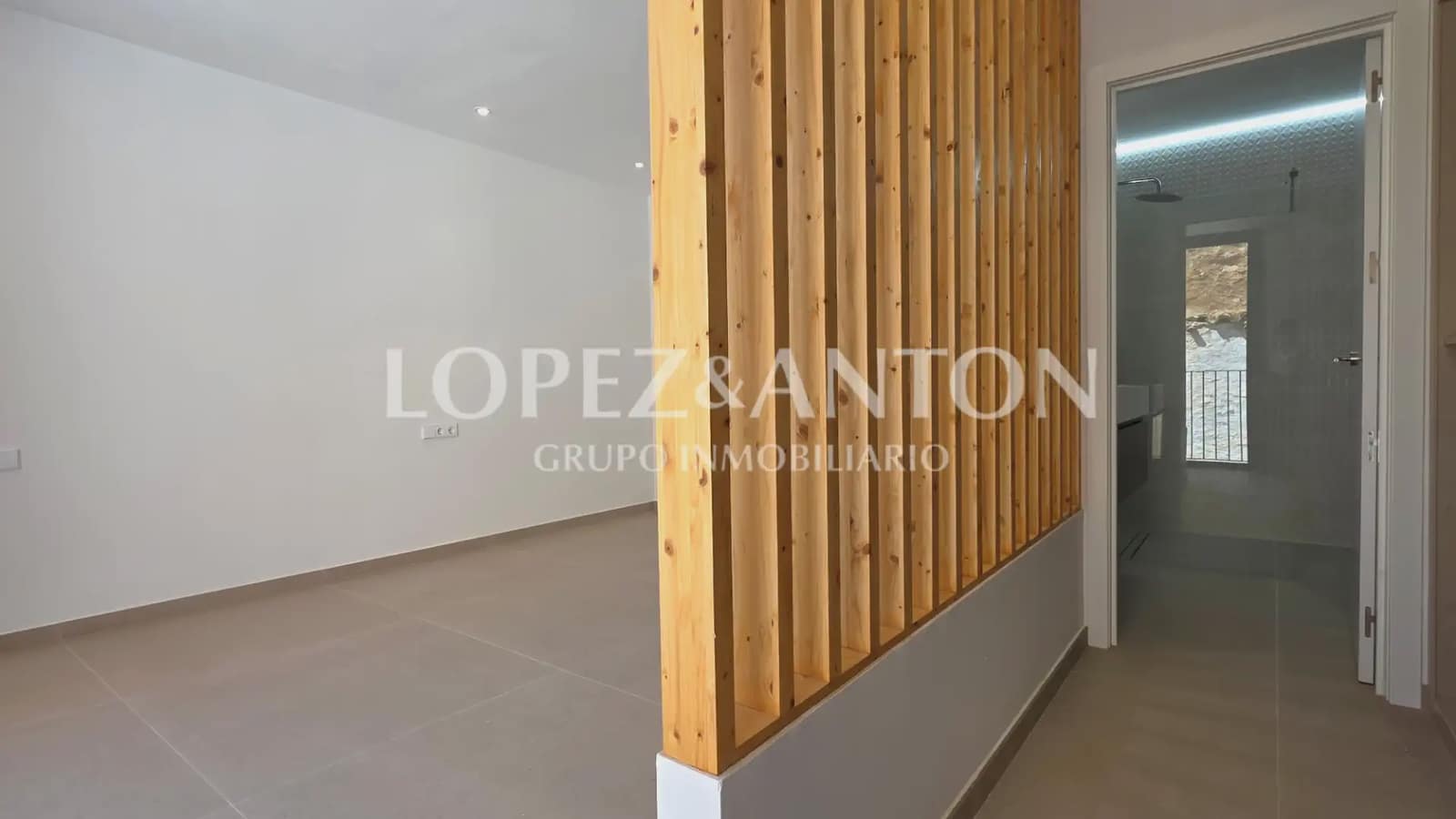 4 quarto Casa em Banda para venda em Benaguasil com piscina - 450 000 € (Ref: 9872800)