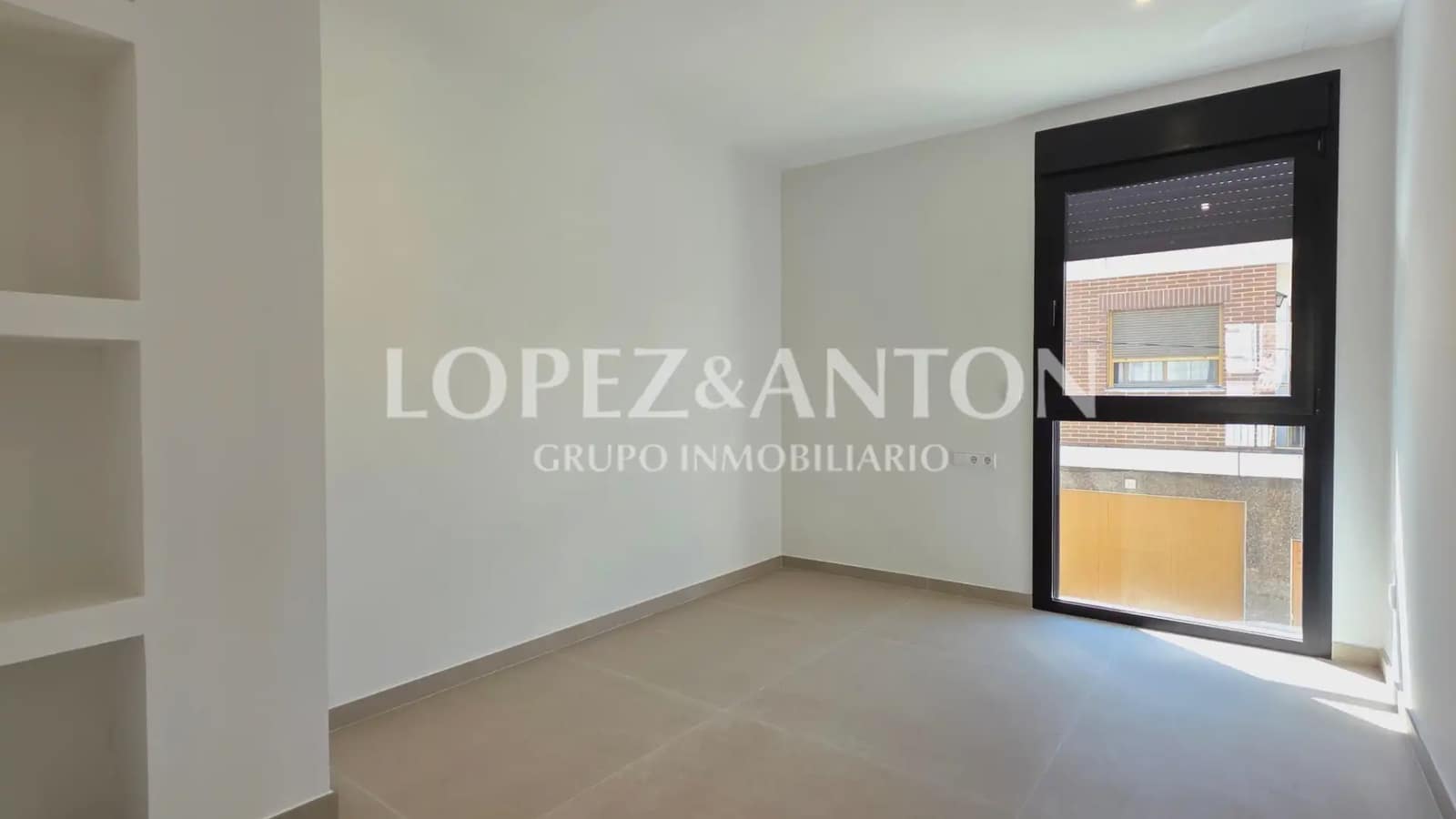 4 quarto Casa em Banda para venda em Benaguasil com piscina - 450 000 € (Ref: 9872800)