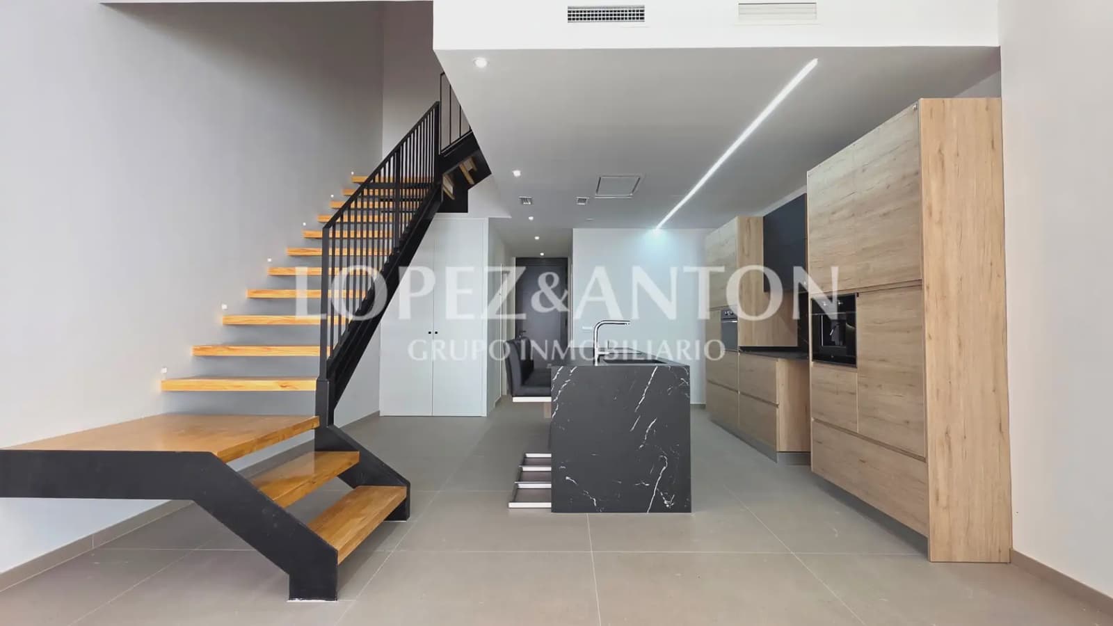 4 quarto Casa em Banda para venda em Benaguasil com piscina - 450 000 € (Ref: 9872800)