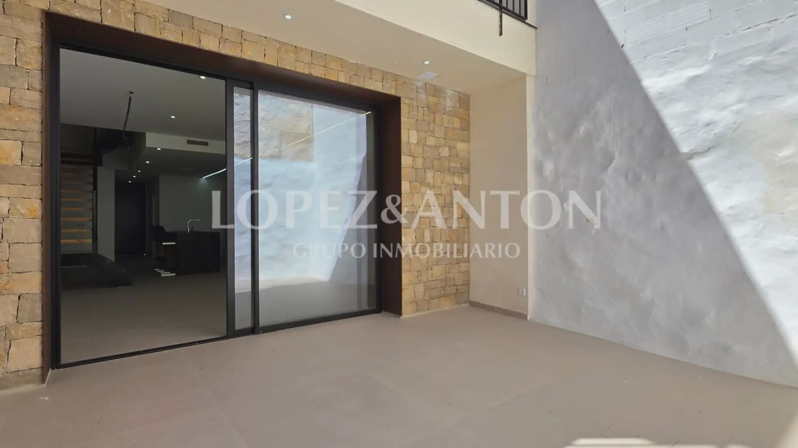 4 quarto Casa em Banda para venda em Benaguasil com piscina - 450 000 € (Ref: 9872800)