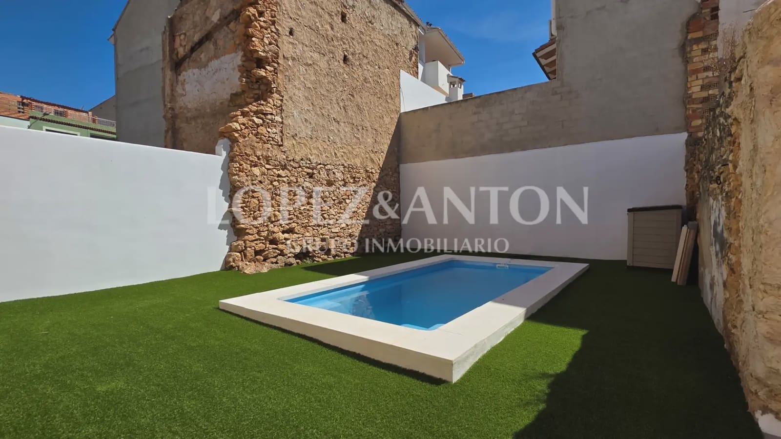4 quarto Casa em Banda para venda em Benaguasil com piscina - 450 000 € (Ref: 9872800)