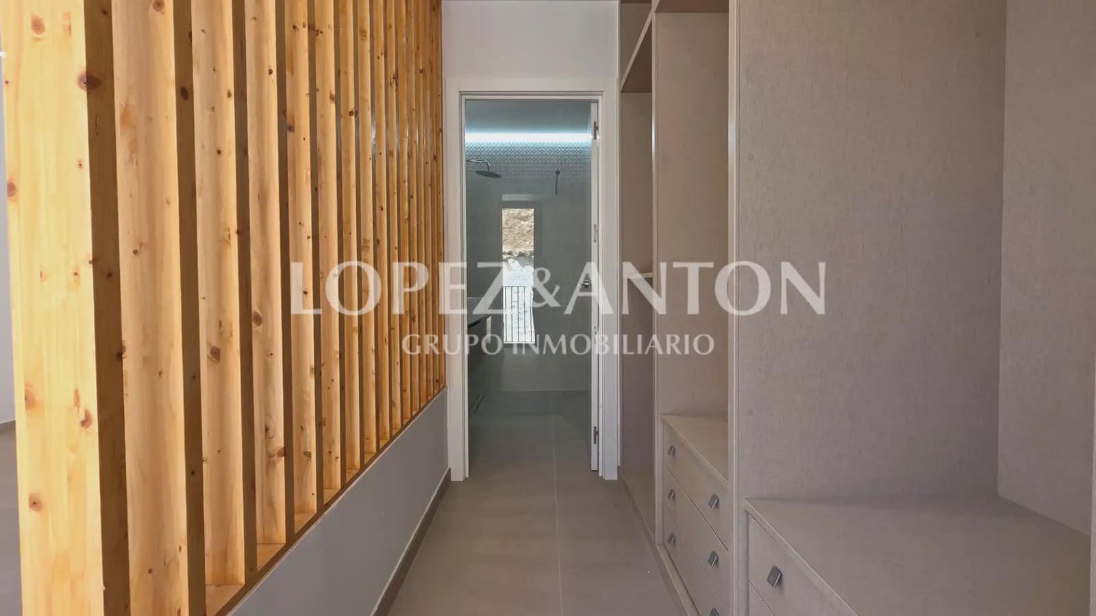 4 quarto Casa em Banda para venda em Benaguasil com piscina - 450 000 € (Ref: 9872800)